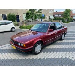 BMW 5-serie 520i / NIEUWSTAAT / nieuwe apk / origineel