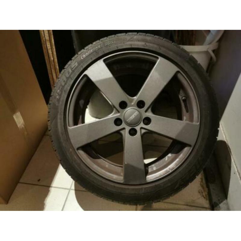 Dezent velgen met banden, TD Matt graphite 17" 5x108 Volvo
