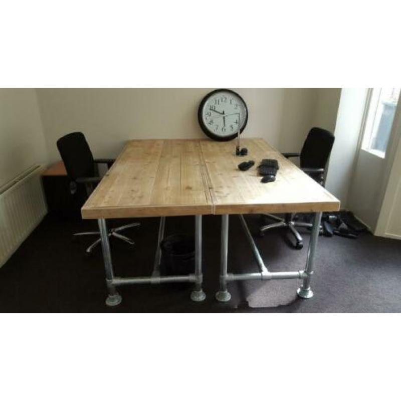 Bureau, vergadertafel industrieel van steigerhout met staal