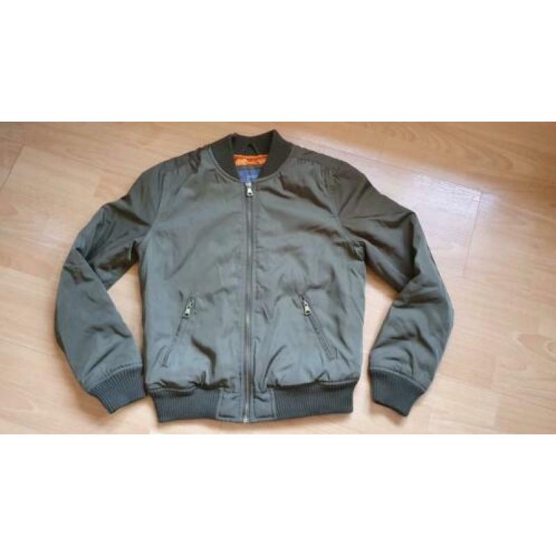 Bershka premium outerwear bomberjack Maat m