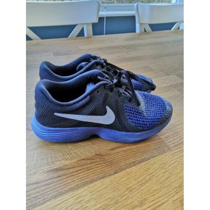 nike revolution 4 maat 35,5