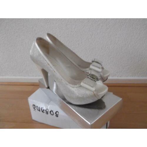 Trouwschoenen trouwschoenen. 1 keer gedragen maat 38