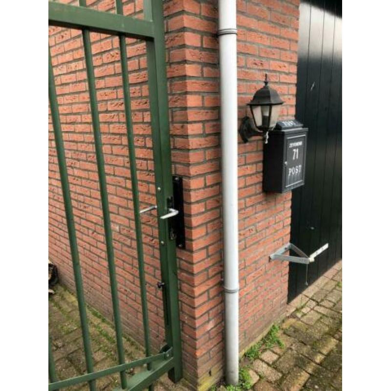 Hekwerk, groen, groot en solide