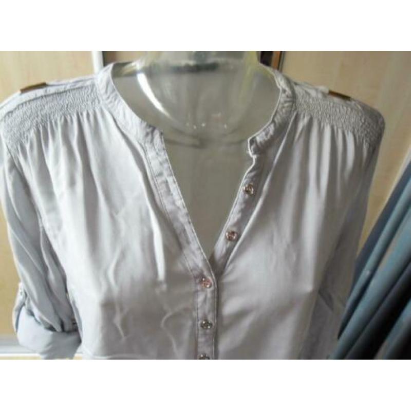 Mooie nieuwe blouse mt 44