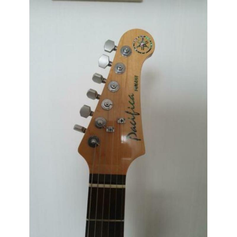 Yamaha Pacifica 904