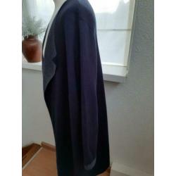 Heel leuk blauw vest maat 44/46