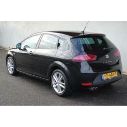 Seat Leon 2.0 TDI FR | NAVI | Bi-Xenon | Multi-media | Winte