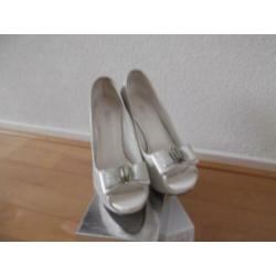 Trouwschoenen trouwschoenen. 1 keer gedragen maat 38
