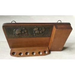 Vintage pijpenrekje met 2 mooie pijpen in prima staat