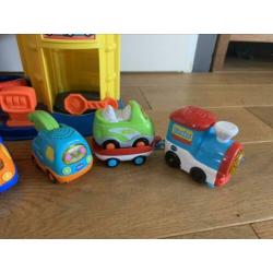 Vtech Toet Toet 8 auto’s Fisher price autogarage garage zgan