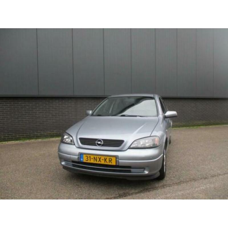 Opel Astra 1.6 Njoy