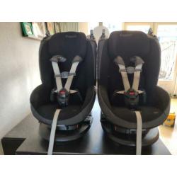 Twee Maxi Cosi Tobi