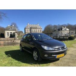 Peugeot 206 1.6 16V XT 5D 2003 Zwart