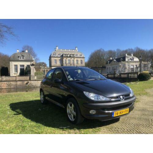 Peugeot 206 1.6 16V XT 5D 2003 Zwart