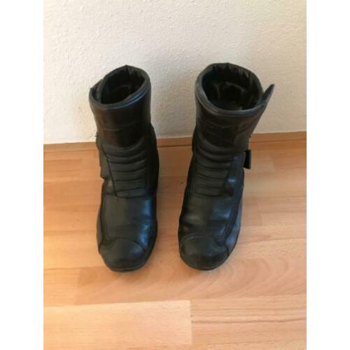 Alphinstar motorlaars maart 43