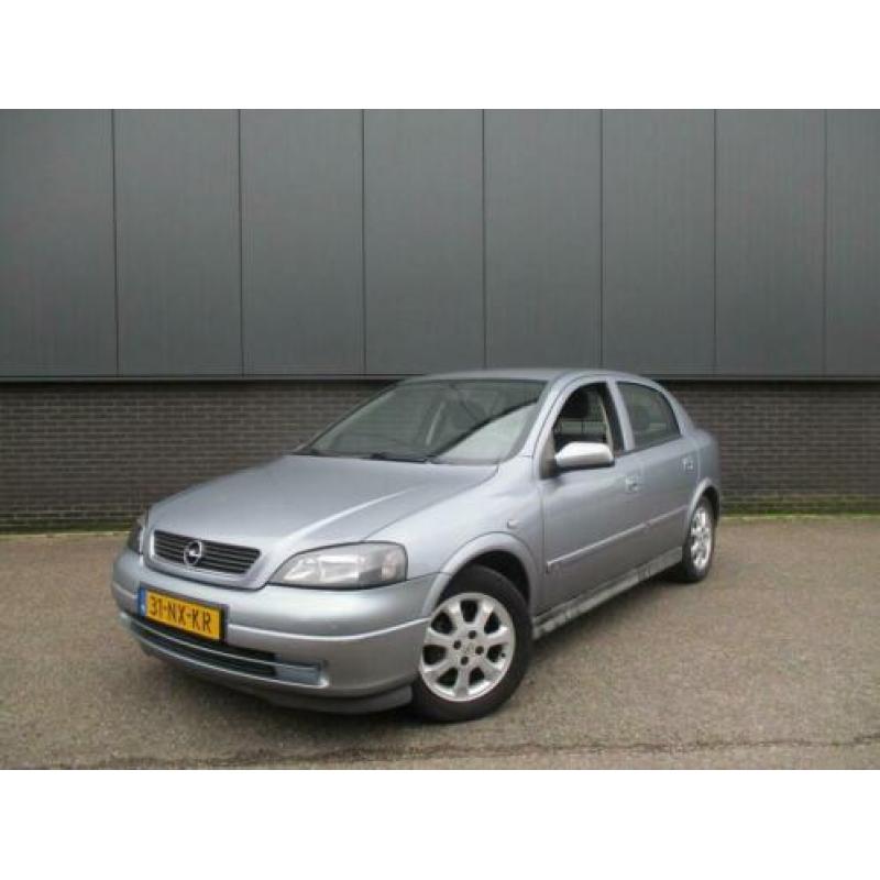 Opel Astra 1.6 Njoy