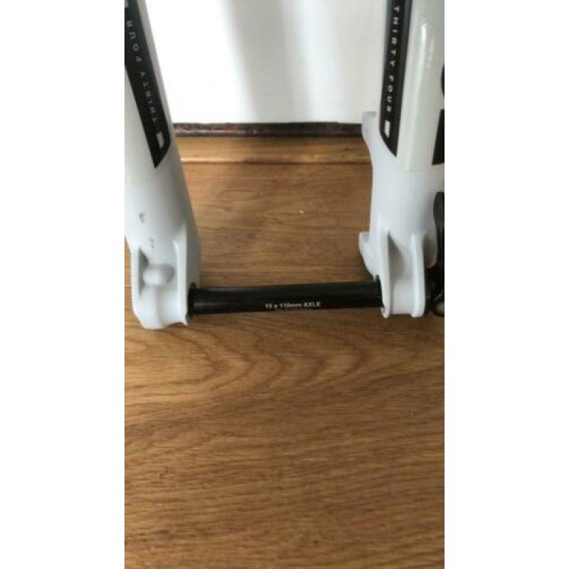 Fox voorvork Fox 34 140 mm Voorvork FIT GRIP 2017