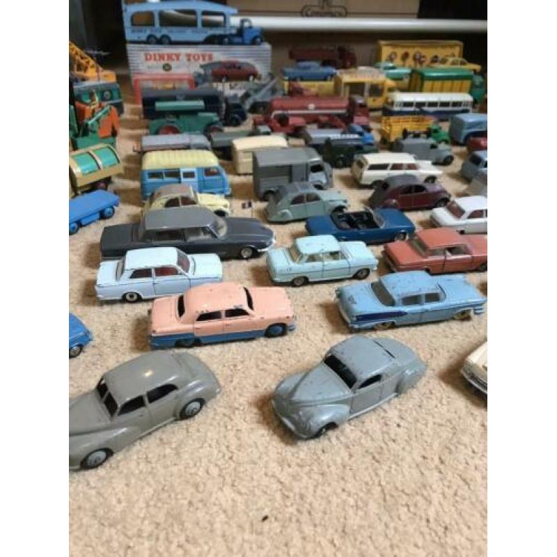 Dinky toys verzameling 134 stuks!