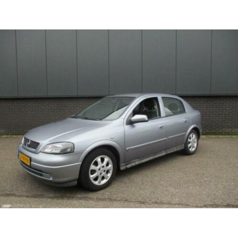 Opel Astra 1.6 Njoy
