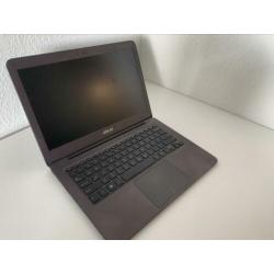 Asus zenbook UX305F laptop