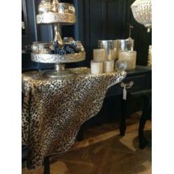 Luipaard, luipaardenvel, Leopard kleed sierkleed vel VdlM