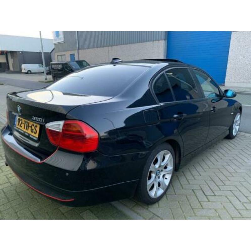 BMW 3-serie 320i