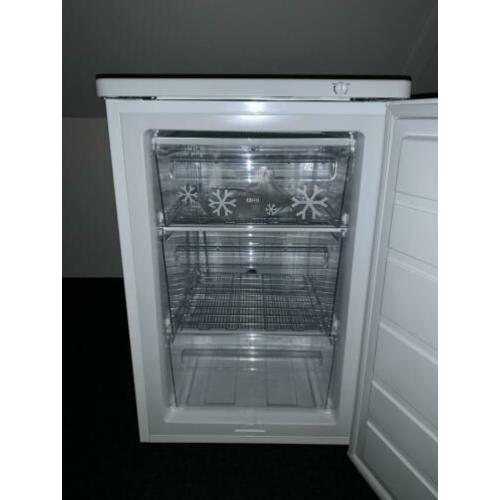 ZANUSSI ZFT11114WA - Vriezer