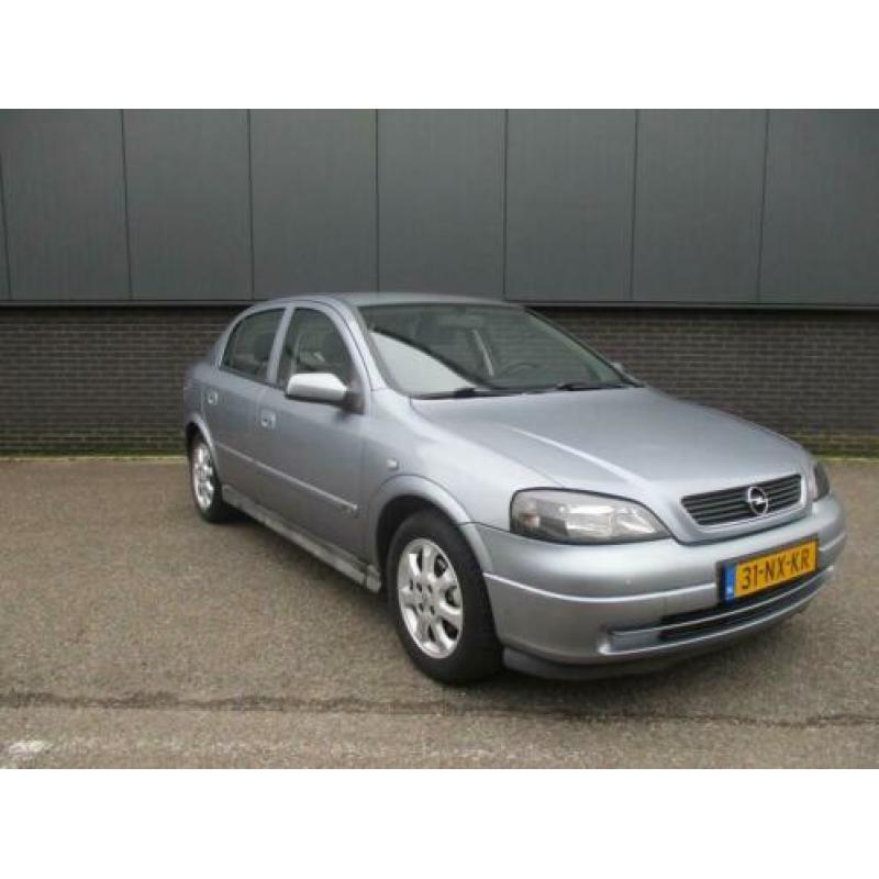 Opel Astra 1.6 Njoy