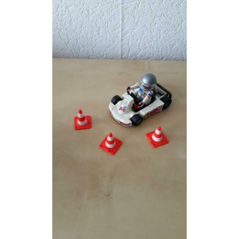 Playmobil set 4932 Blauw Ei: Go Kart en coureur