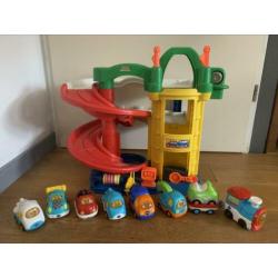 Vtech Toet Toet 8 auto’s Fisher price autogarage garage zgan