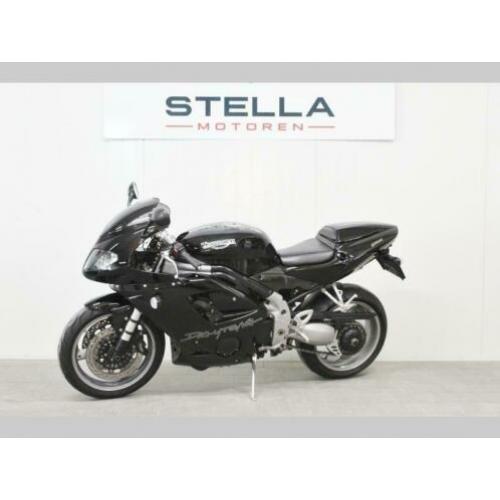 TRIUMPH DAYTONA 955I carbon extra's! (bj 2004) 955 i