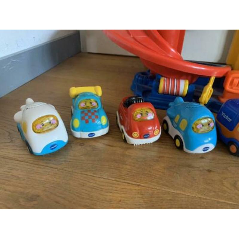 Vtech Toet Toet 8 auto’s Fisher price autogarage garage zgan