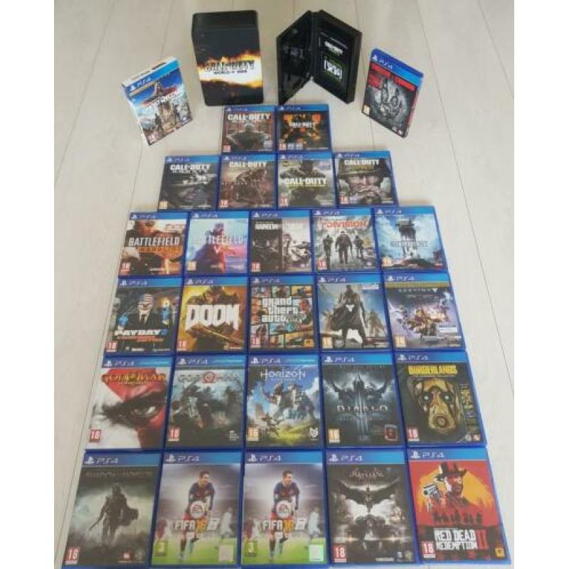 Nette Playstation 4 / 3 Controllers / 28 Games