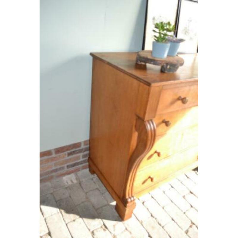 Strakke antieke eiken ladekast, commode, dressoir, ladenkast