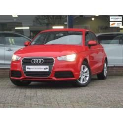 Audi A1 Sportback 1.2 TFSI Attraction 5 deurs! Airco ECC/Sto