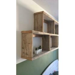 Steigerhouten wandmeubel