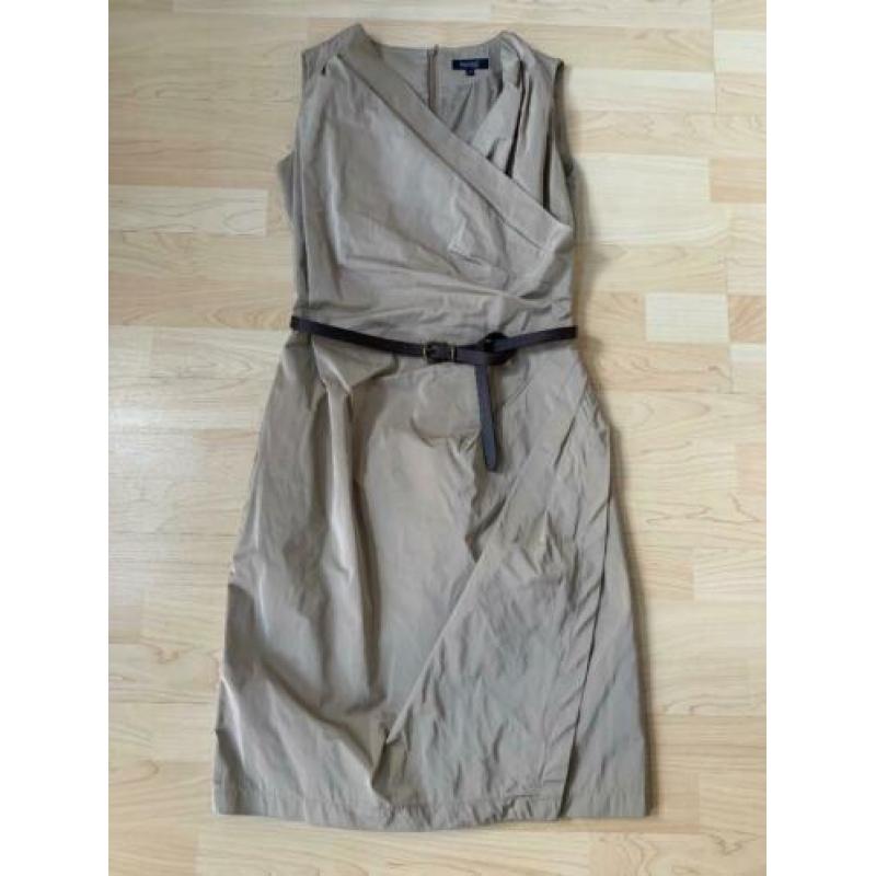 Mark - Beige overslagjurk met ceintuur maat 38