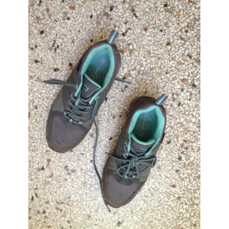 Mooie sport schoenen - Maat 37.