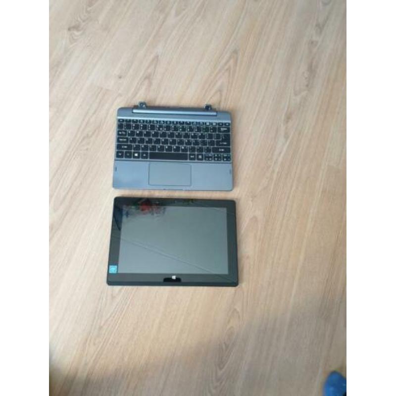 Acer One 10