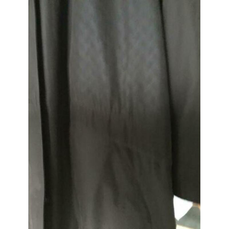 Mooie aubergine bruinige wintercoat