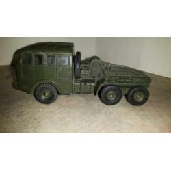 Dinky 890 tracteur berliet