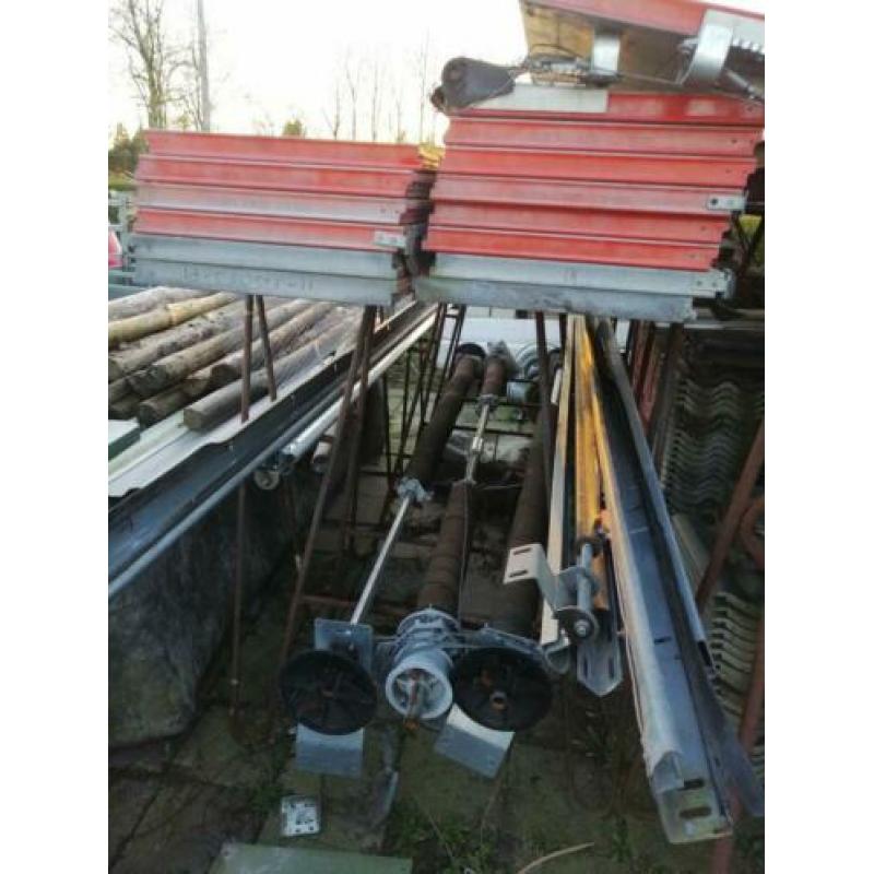 3 x crawford overheaddeuren, garagedeuren sectionaal deuren