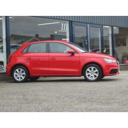Audi A1 Sportback 1.2 TFSI Attraction 5 deurs! Airco ECC/Sto