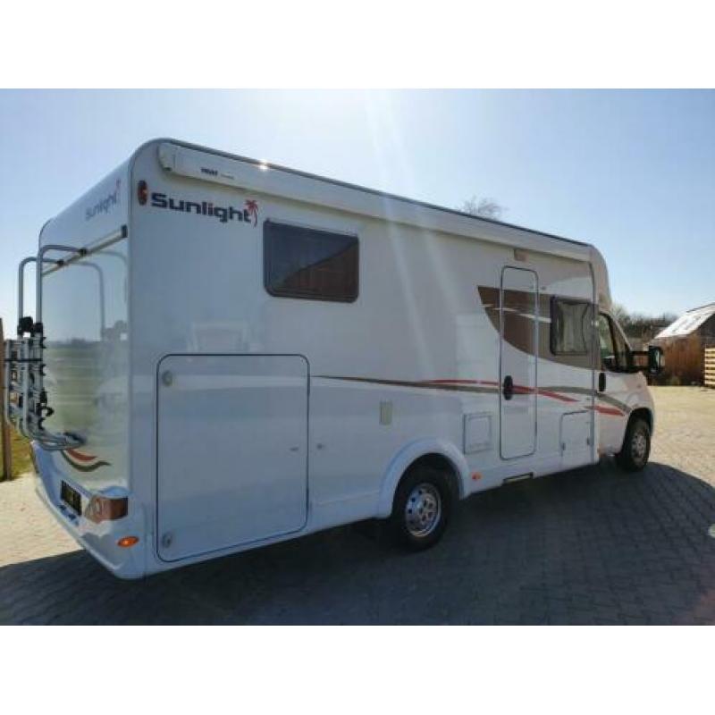 Dethleffs SunlightT67 Enkele bedden Garage Hefbed 2016 Airco