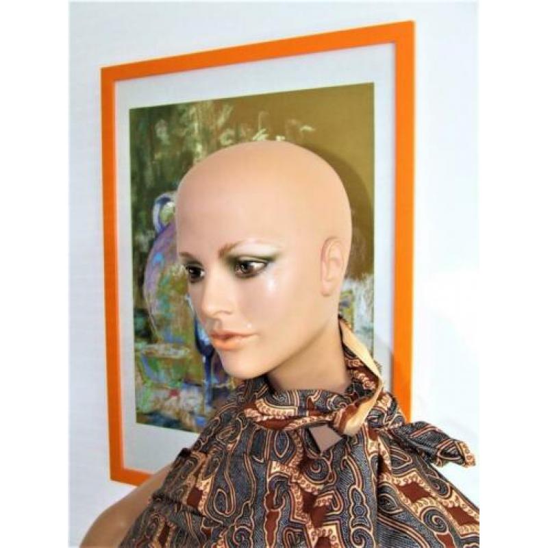 Etalage pop caprice zeer mooi gedetaileerd.