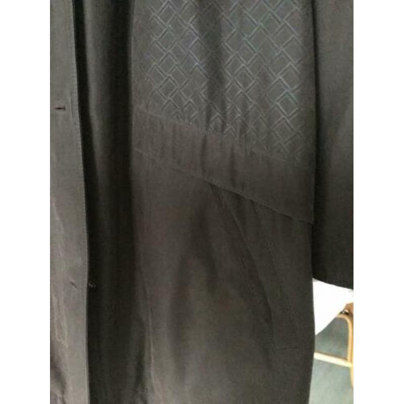 Mooie aubergine bruinige wintercoat