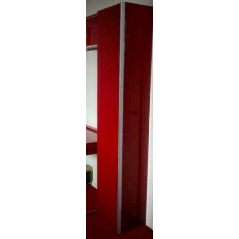 Te Koop Huisraad kasten,