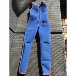 Wetsuit/surfpak Barakuda collection