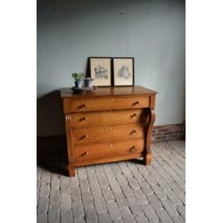 Strakke antieke eiken ladekast, commode, dressoir, ladenkast