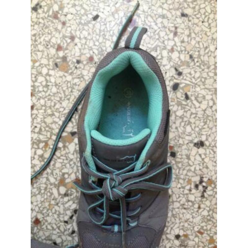Mooie sport schoenen - Maat 37.